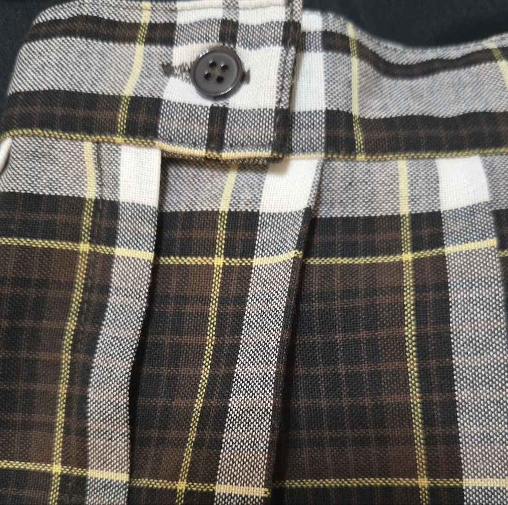 Plaid Pleated Skirt - Brown and Cream - Picture 5 of 5